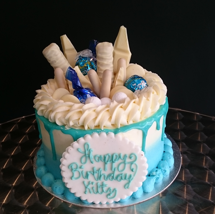 Pretty in Blue Cake